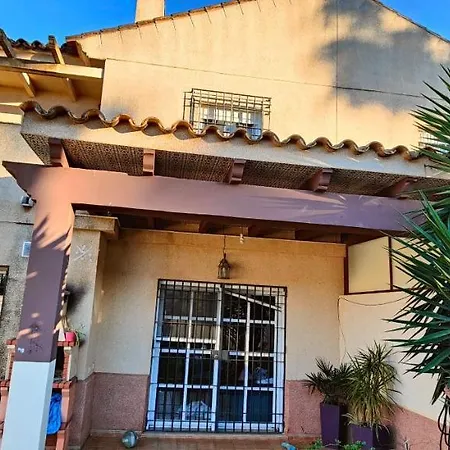 Casa En Campo De Golf Cerca De La Playa *