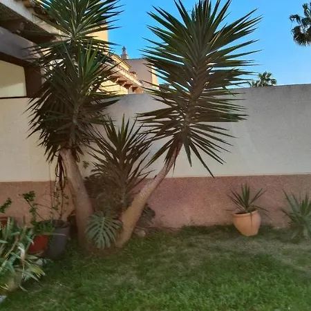 Casa En Campo De Golf Cerca De La Playa *