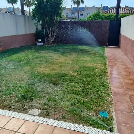 Casa En Campo De Golf Cerca De La Playa *