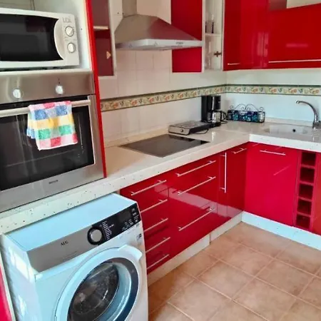 Casa En Campo De Golf Cerca De La Playa חרז